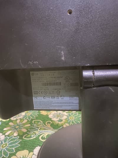 17 inches monitor with led panel