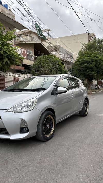 Toyota Aqua 2013