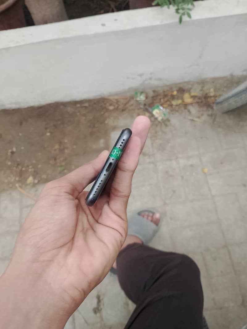 Apple iPhone 8 2