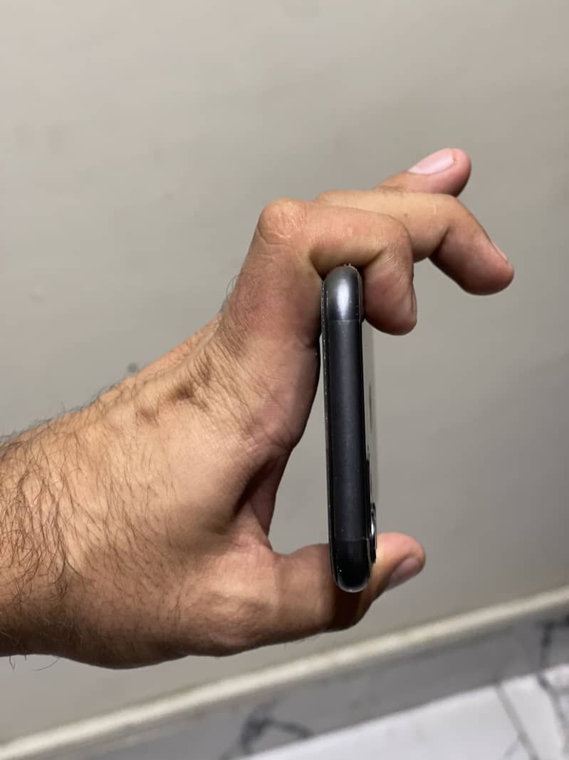 Apple iPhone 11 2