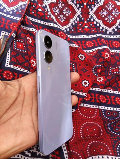 Vivo Y17s