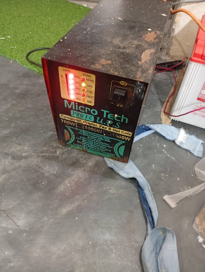 1000 W UPS . Good working 2