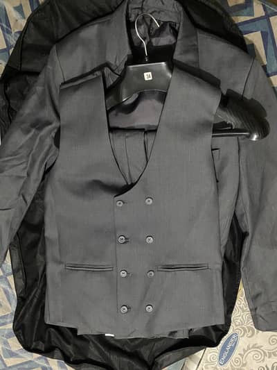 Men Regalia 3 Piece Suit Gray Color Original (bought it for 15000)