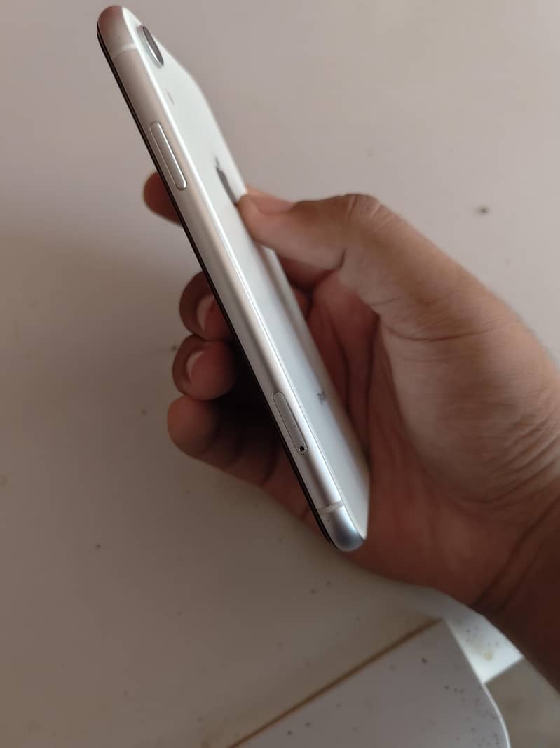 iphone XR 2