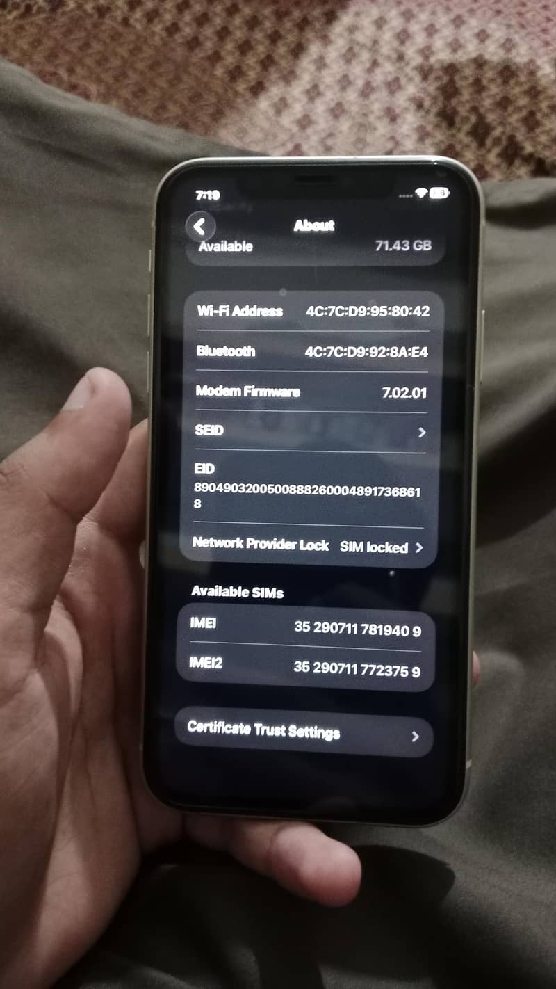 Apple iPhone 11 8