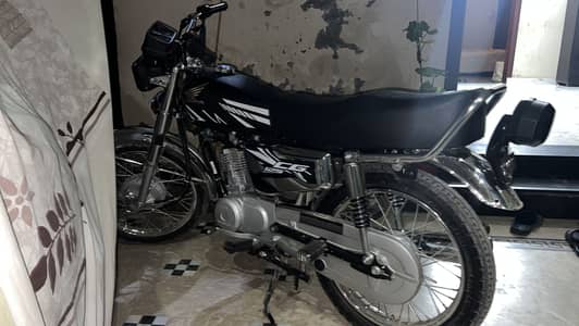 5 star feul tank high quality paint and stiker