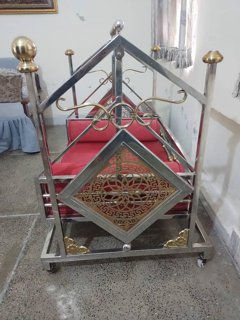 1 Mount Useable Steel body full 1