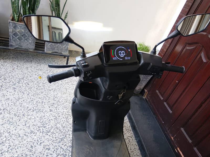 scooty 0
