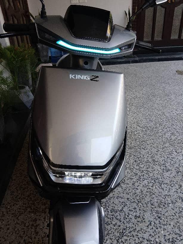 scooty 1