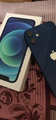 Apple iPhone 12