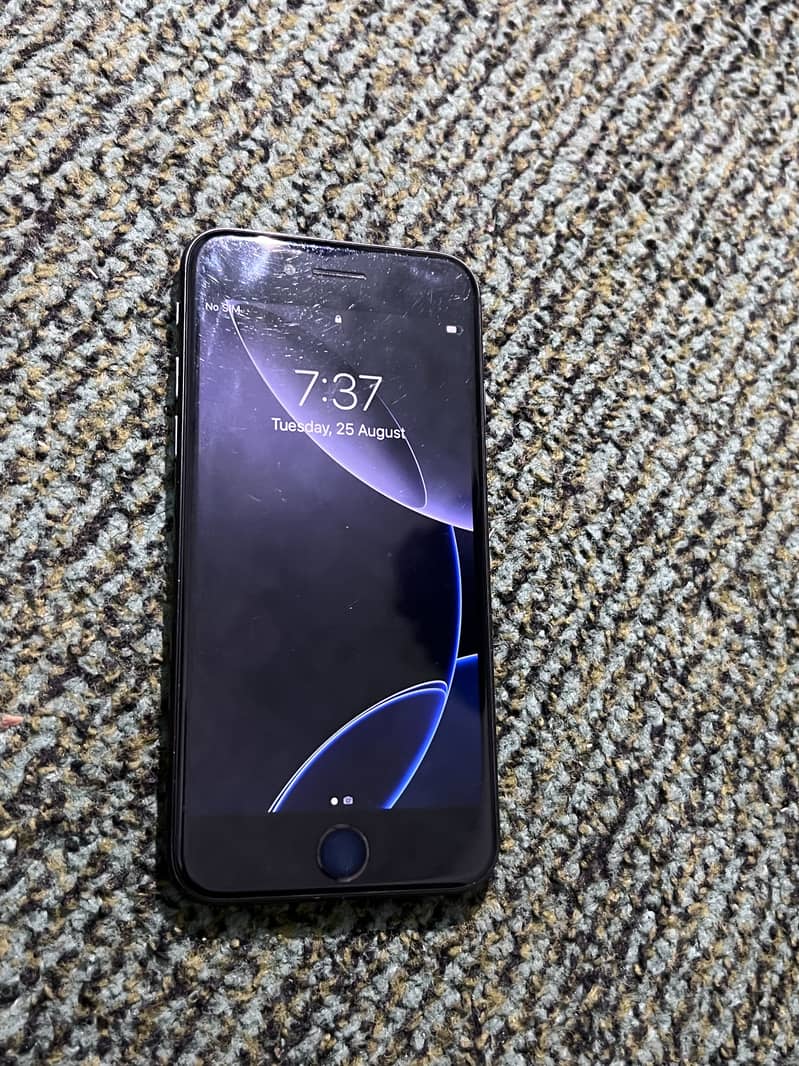Apple iPhone 7 2