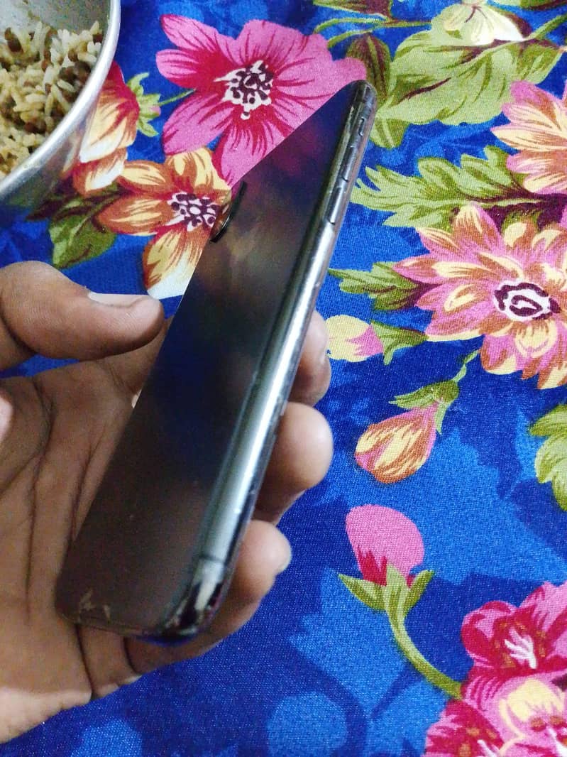 Apple iPhone X 1