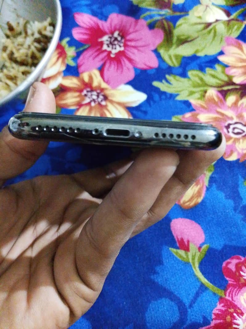 Apple iPhone X 2