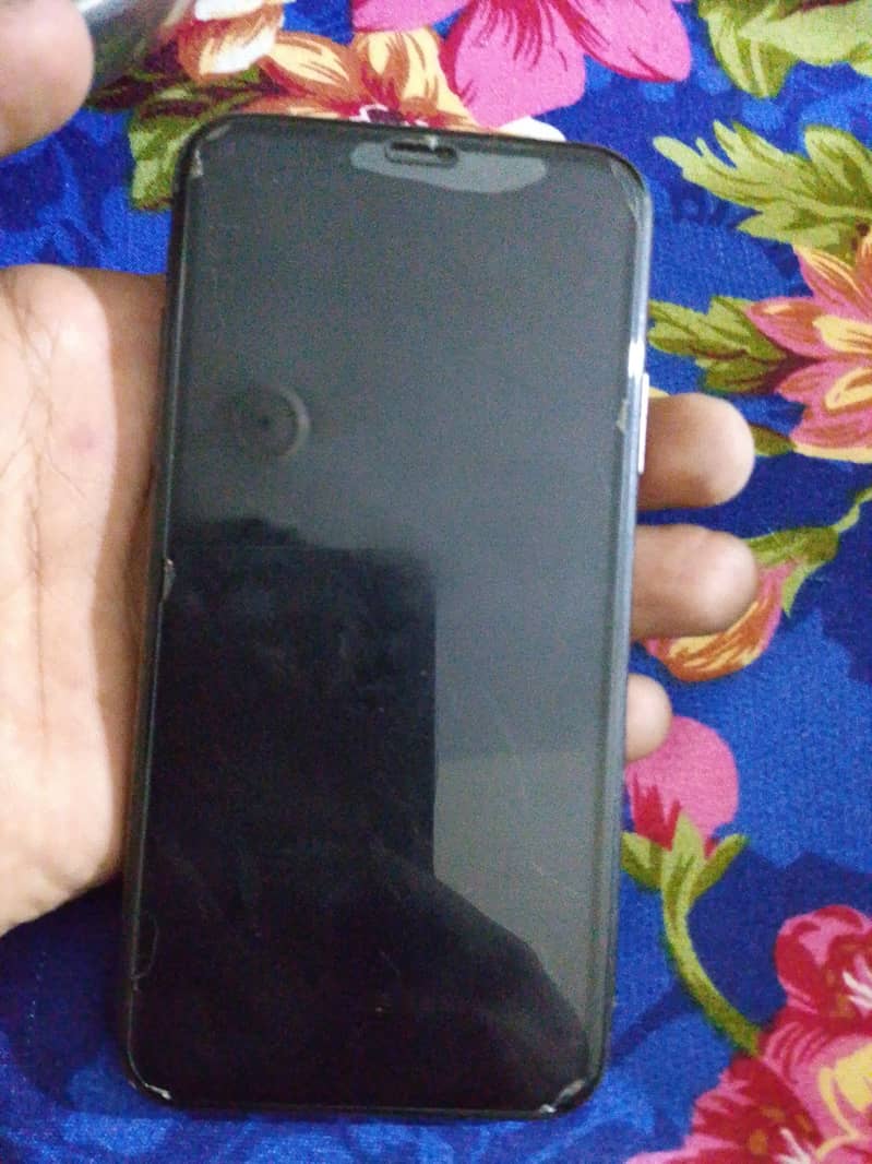 Apple iPhone X 3