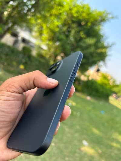 Apple iPhone 15