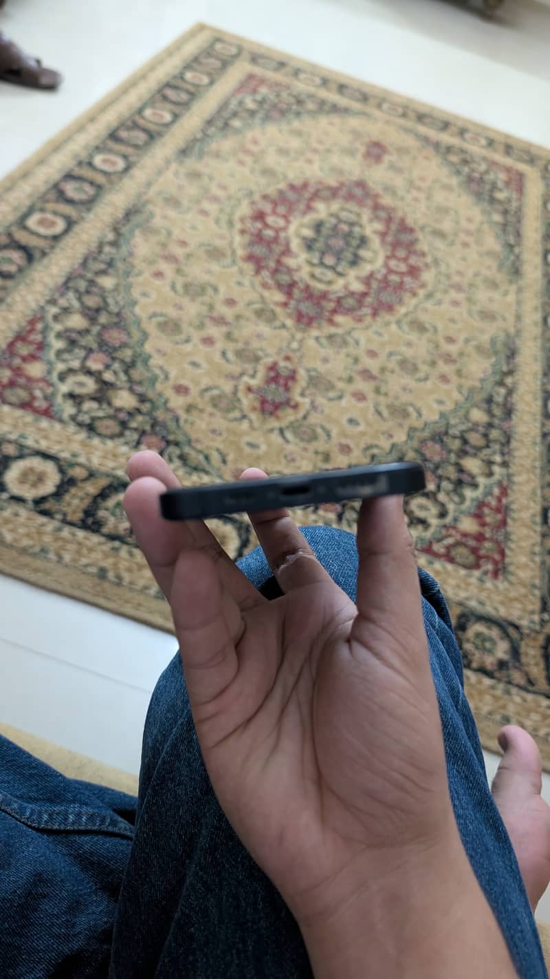 Apple iPhone 13 3