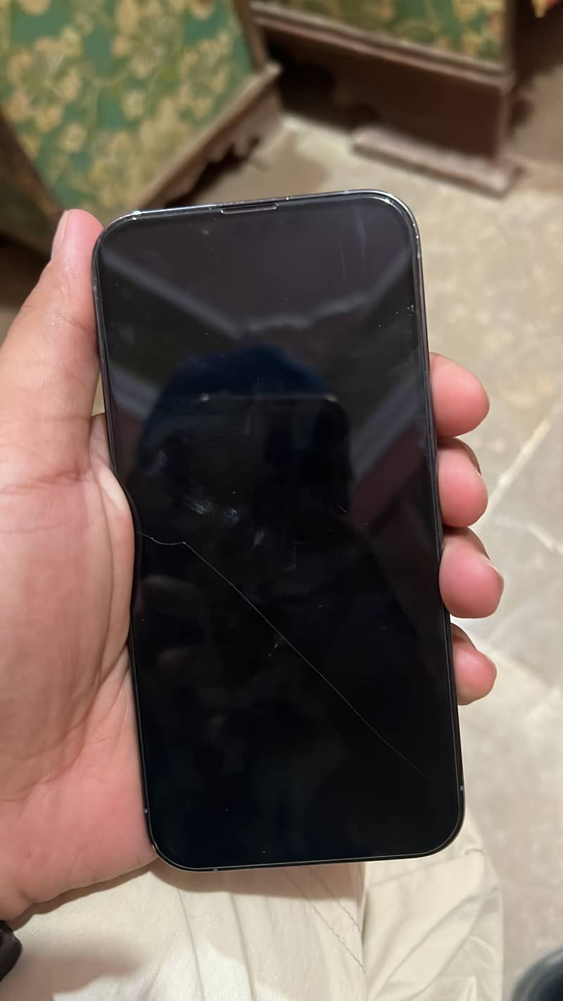 Apple iPhone 13 Pro 4