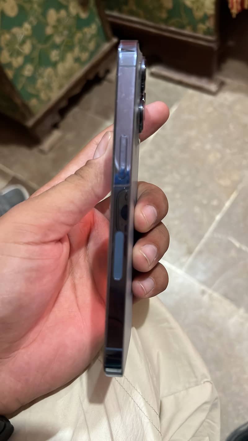 Apple iPhone 13 Pro 6