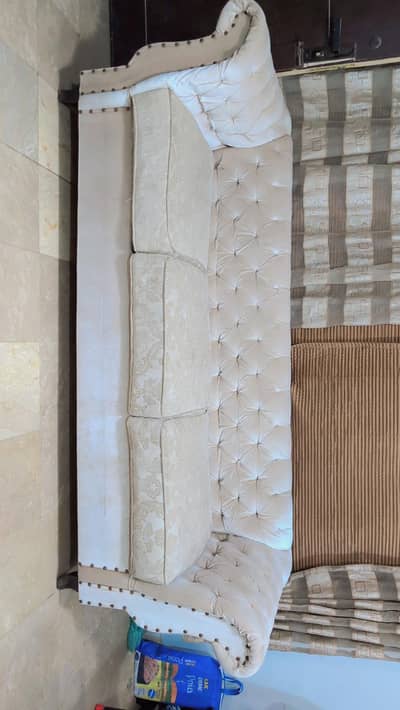 7 Seater Used Sofa Set – Good Condition