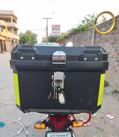 luggage box