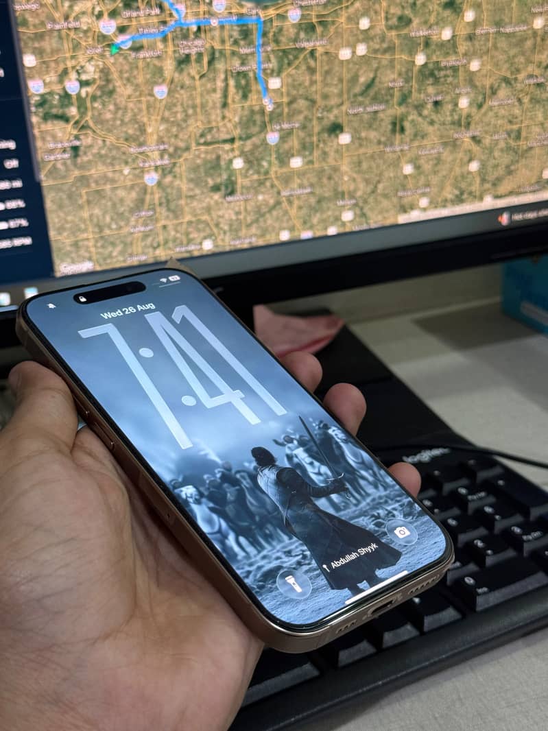 Apple iPhone 16 Pro 4