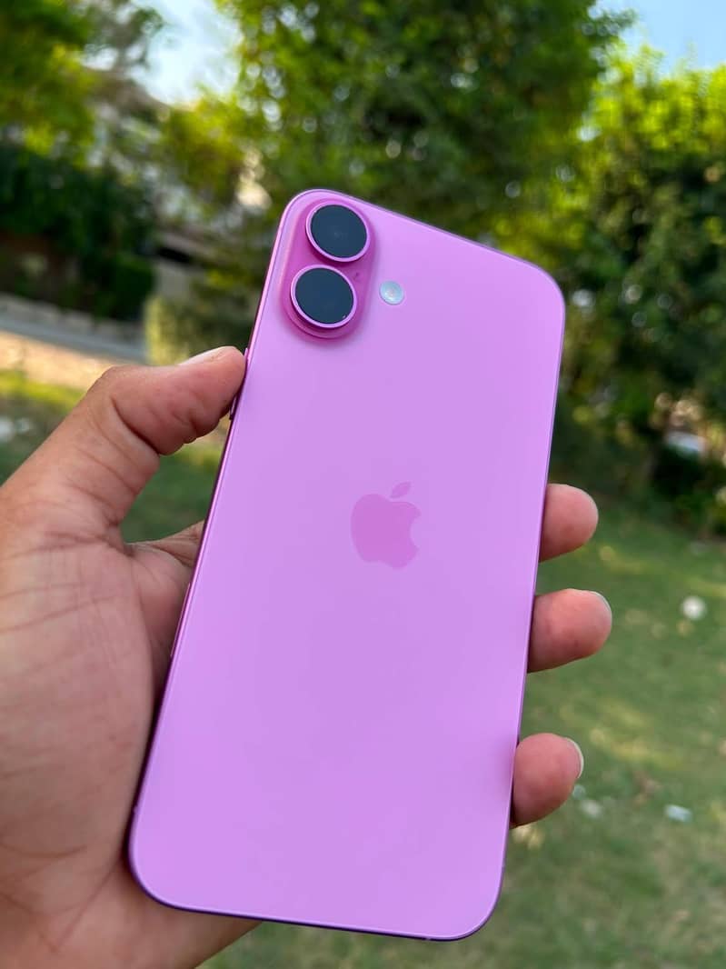 Apple iPhone 16 Plus 4