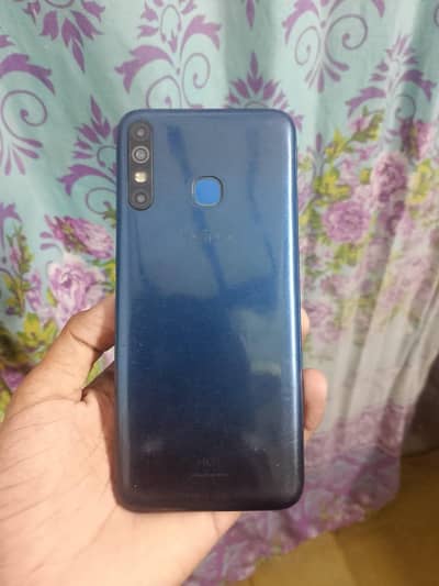 read discriptions infinix hot 8