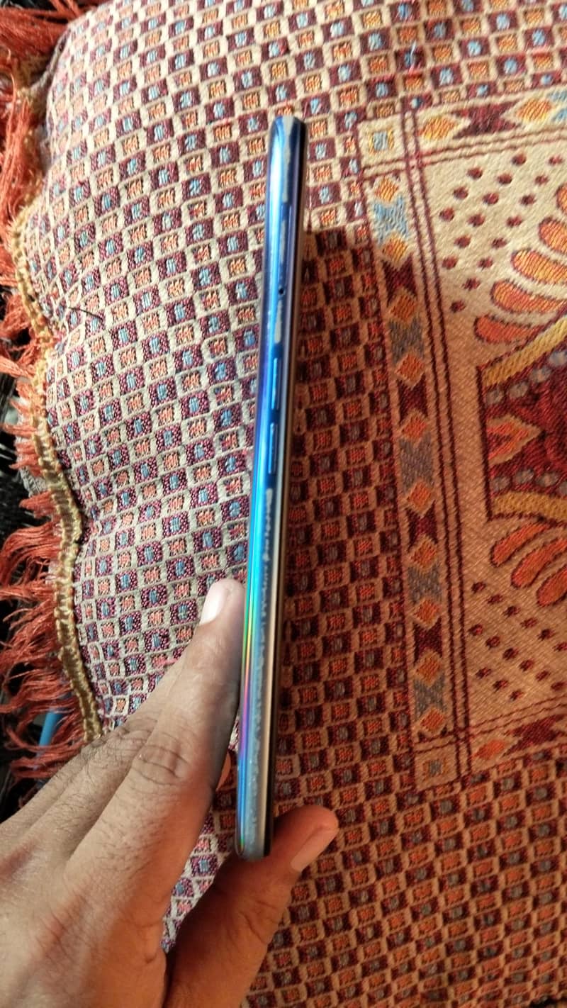 OPPO A54 4
