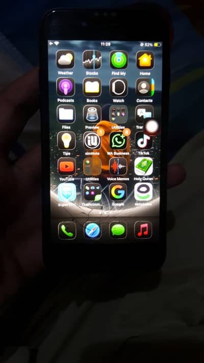 Apple iPhone SE only glass brek