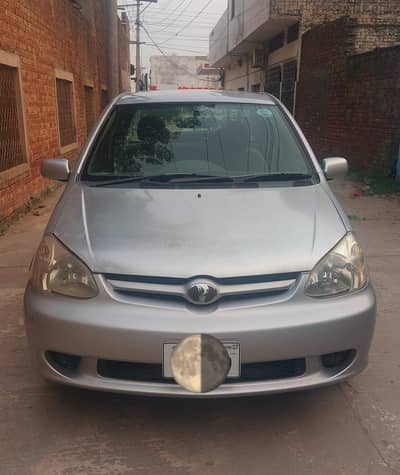 Toyota Platz