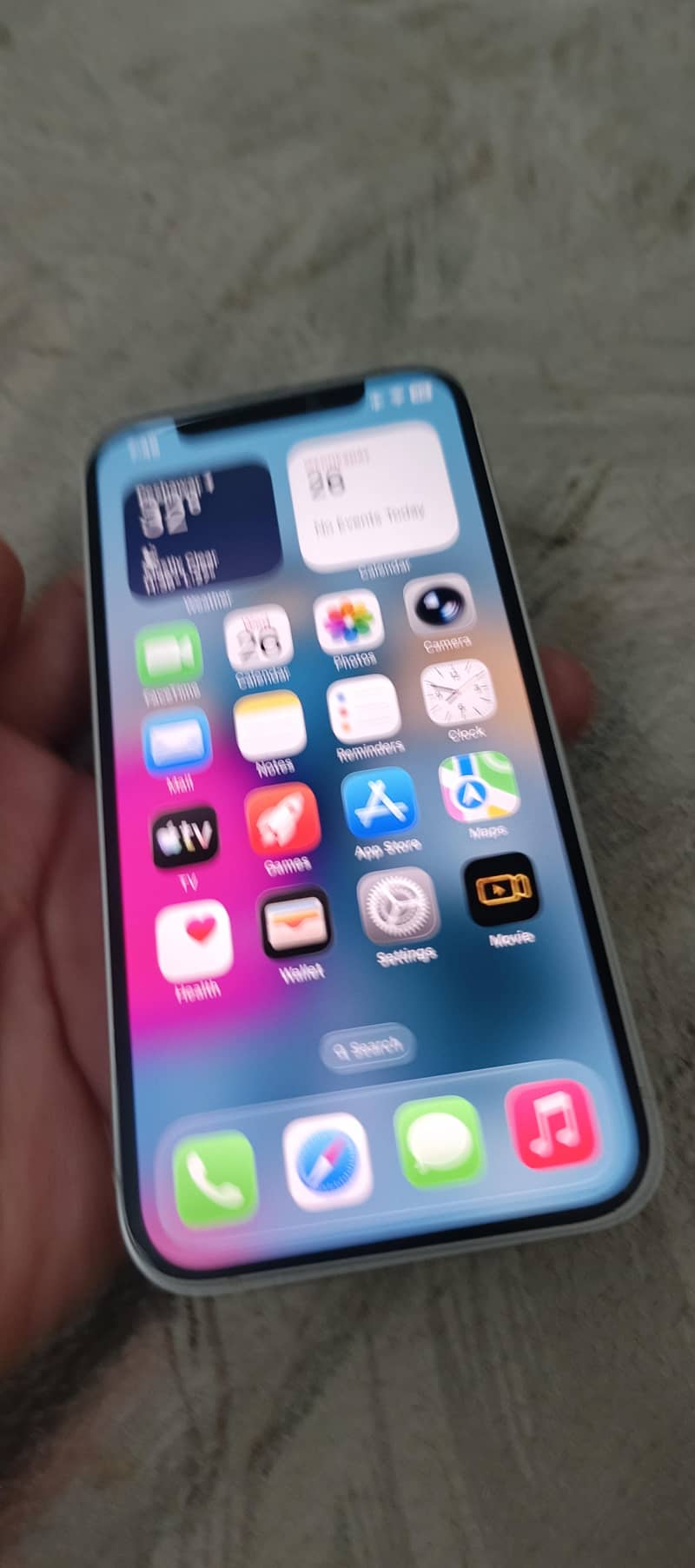 Apple iPhone 12 4