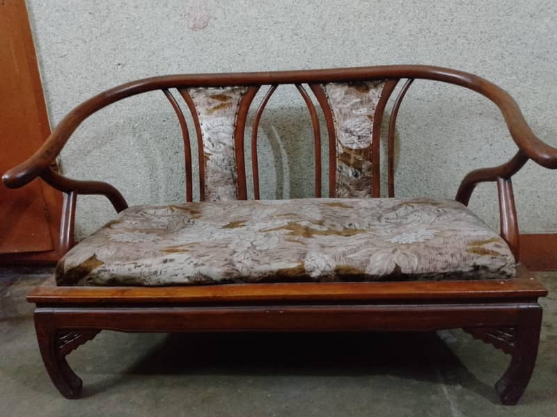 2 seater sofa dalan 1