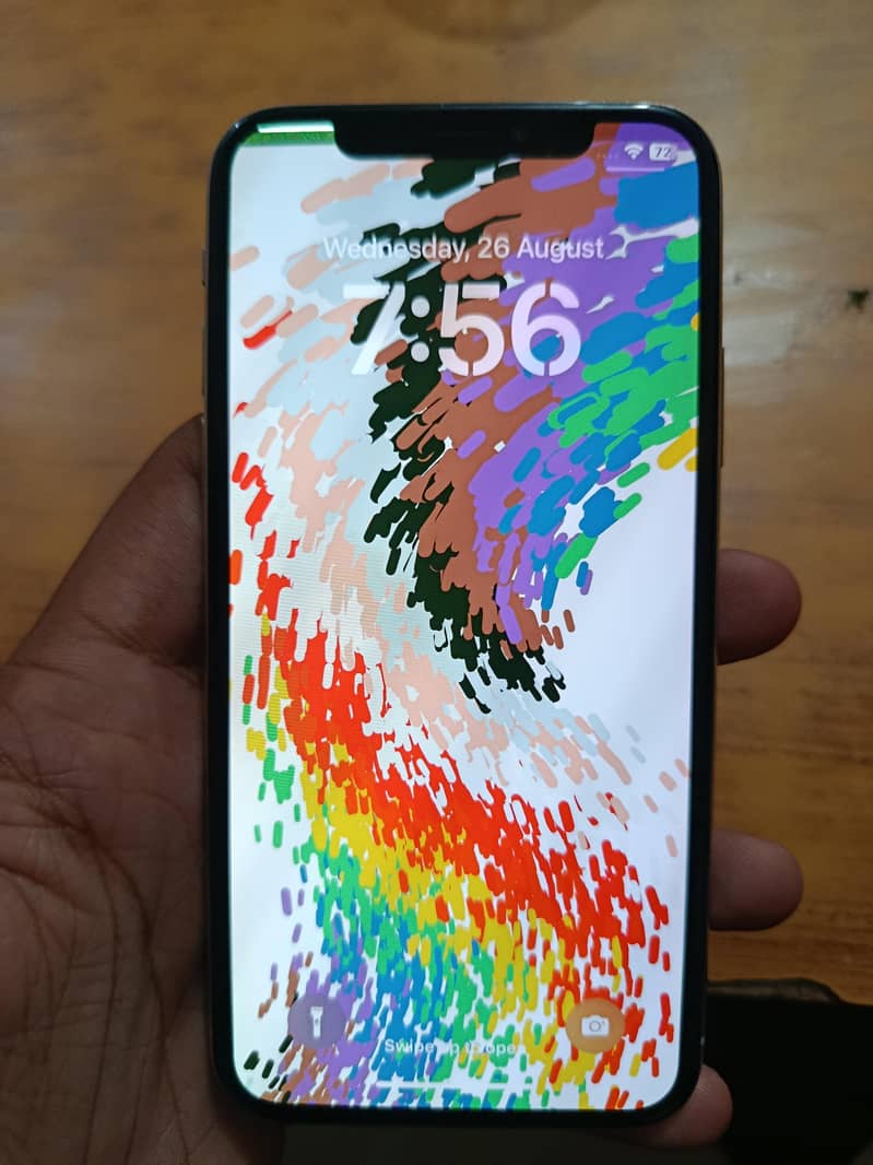 Apple iPhone X 4
