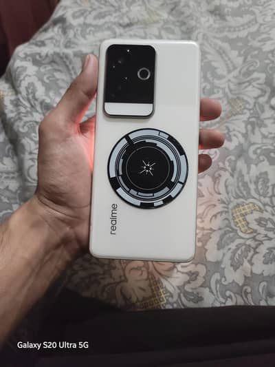 Realme GT 6