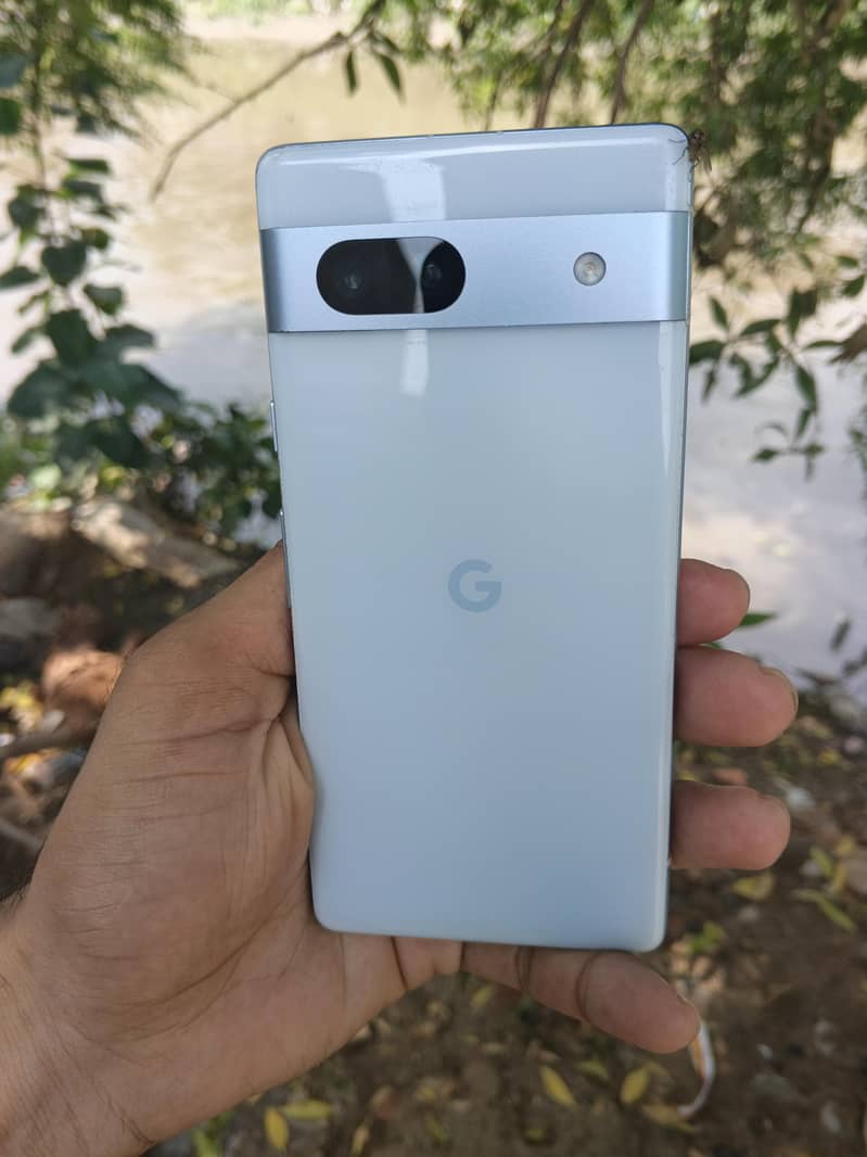 Google Pixel 7a 1