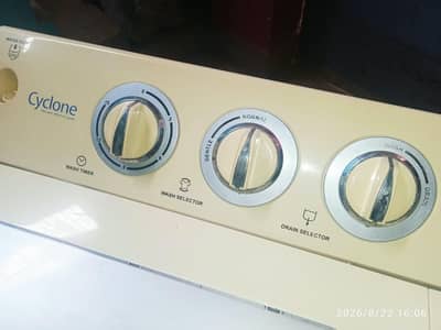 0318/11/83/461Kenwood washing machine twin tub model number KWM-1010SA