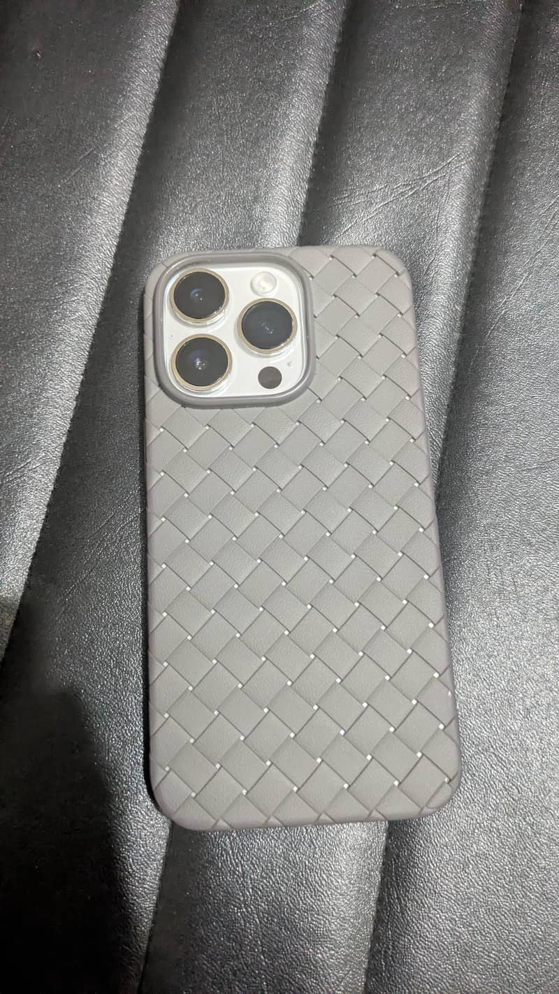 Apple iPhone 14 Pro 2