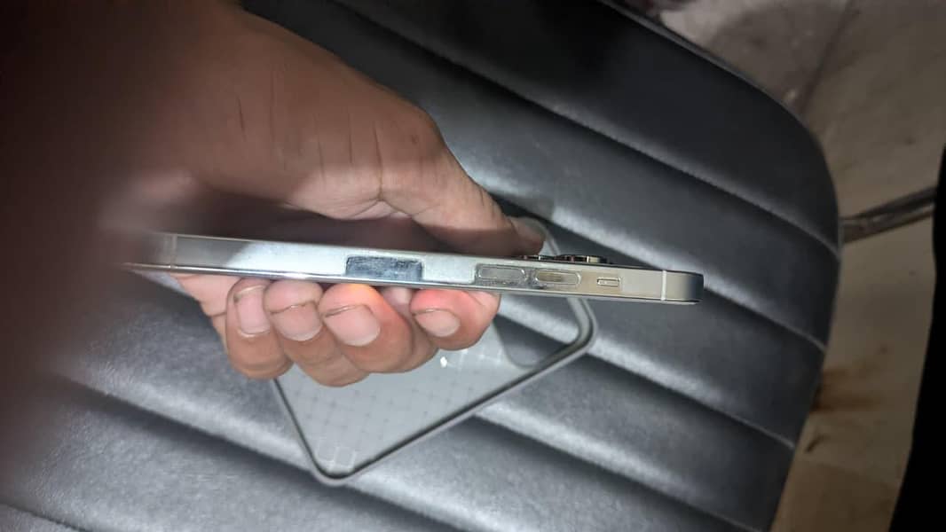 Apple iPhone 14 Pro 9