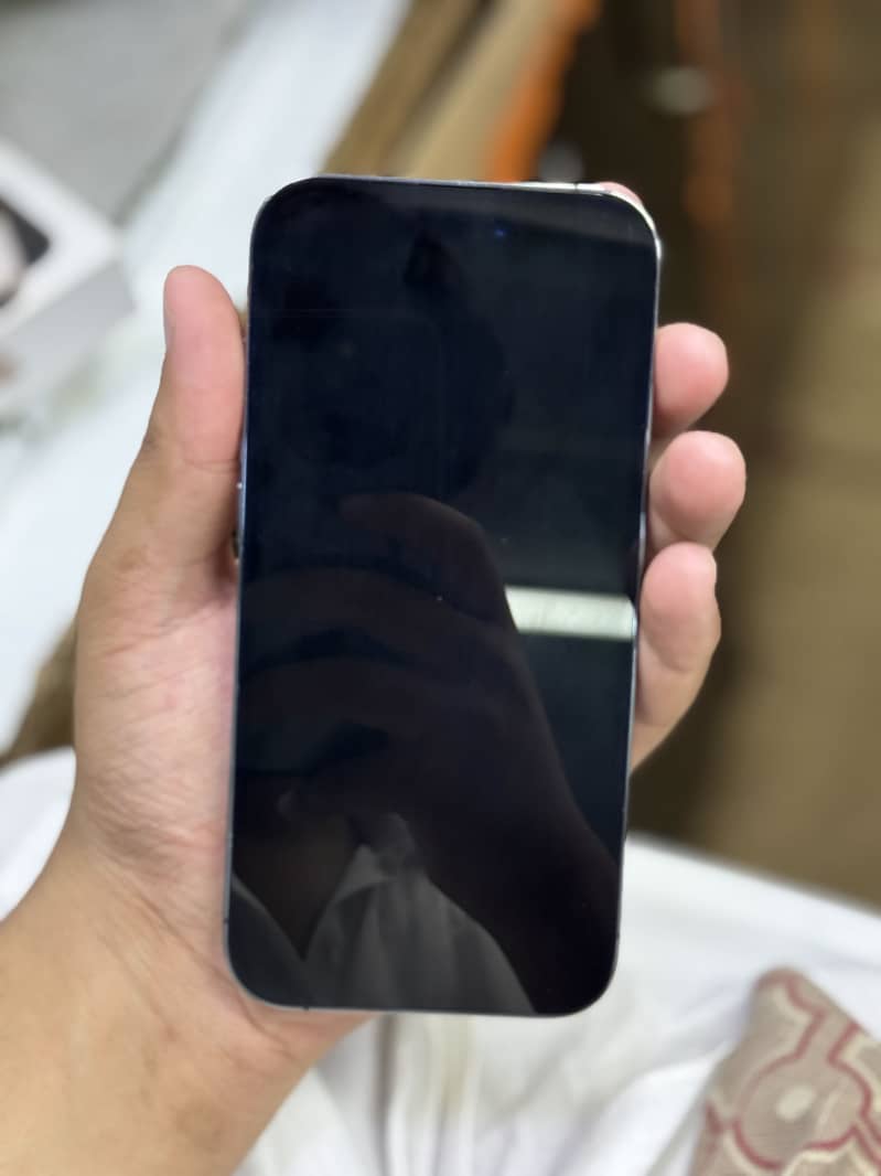 Apple iPhone 14 Pro 2