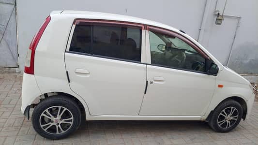 Daihatsu Mira 2006