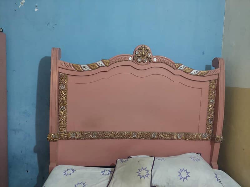 room bed 4