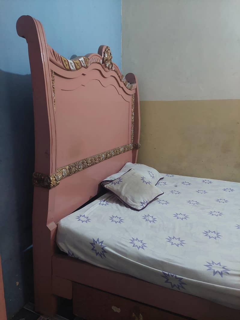 room bed 5