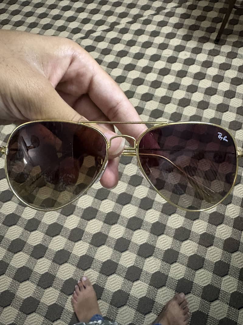 Sunglasses 0