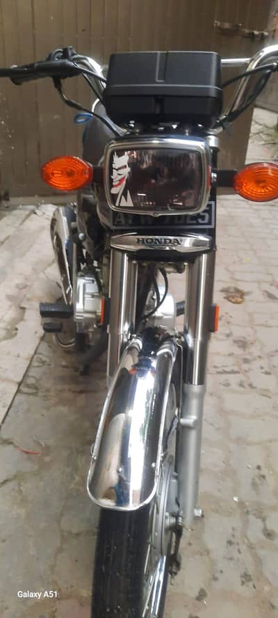 like brand newbike only 8000km driven