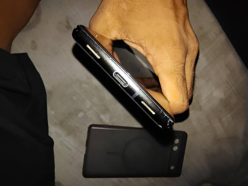 Google Pixel 6a 5