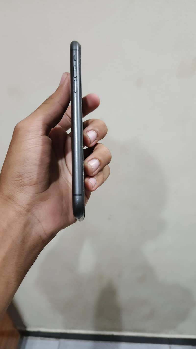 Apple iPhone 11 2