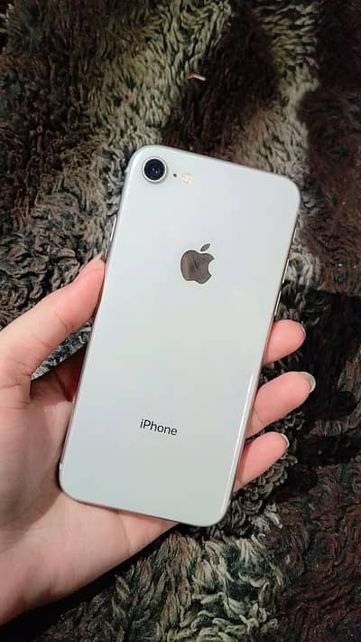 Apple iPhone 8