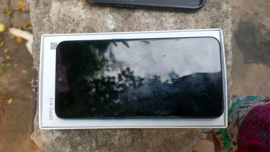 OPPO A12