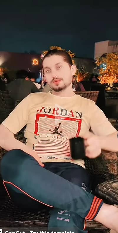 I need house boye job