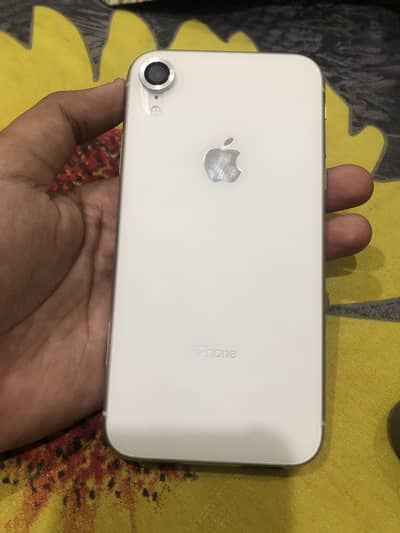 Apple iPhone XR